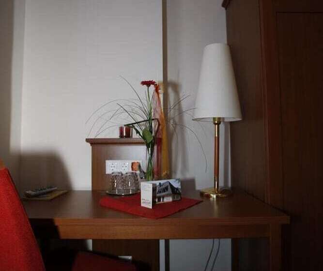 فندق Schuberths Am Schloss