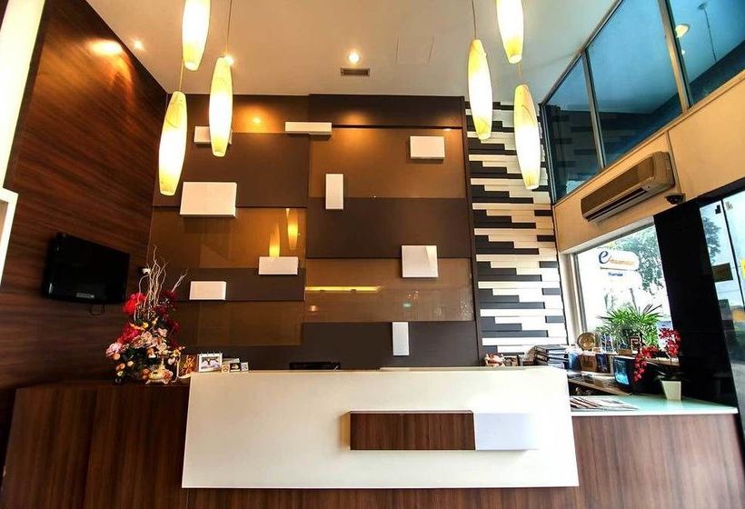 Hotel Zamburger Cheese