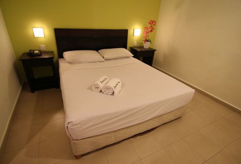 Hotel Zamburger Cheese