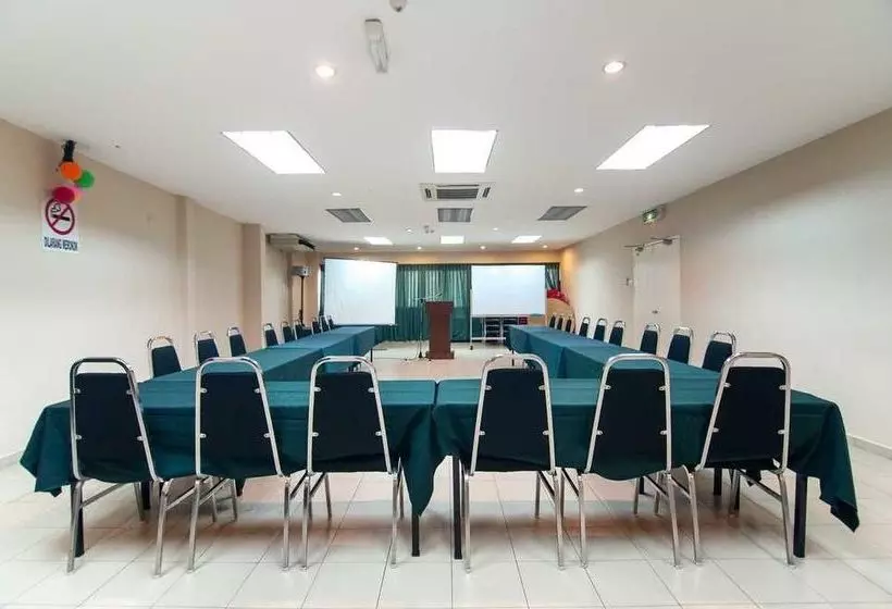 Hotel Zamburger Cheese