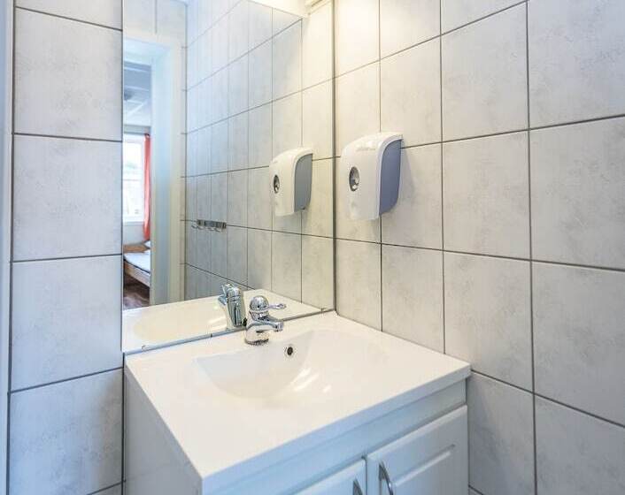 فندق Toranes Overnatting