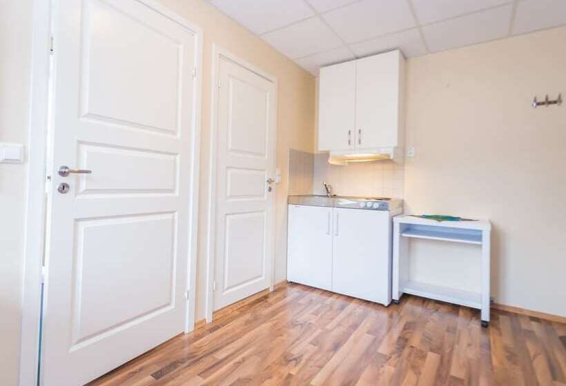 فندق Toranes Overnatting