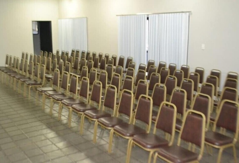 فندق Veneza Plaza