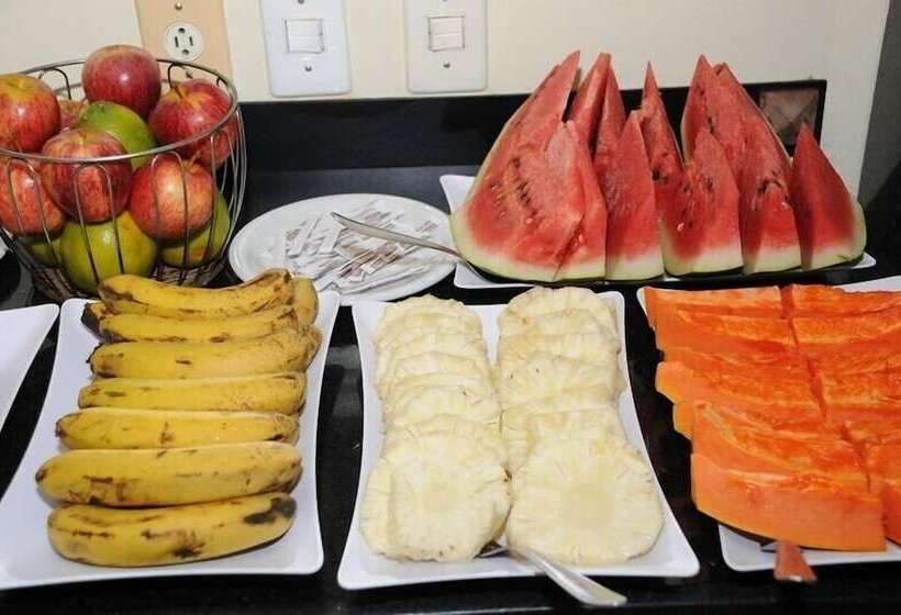 فندق Veneza Plaza