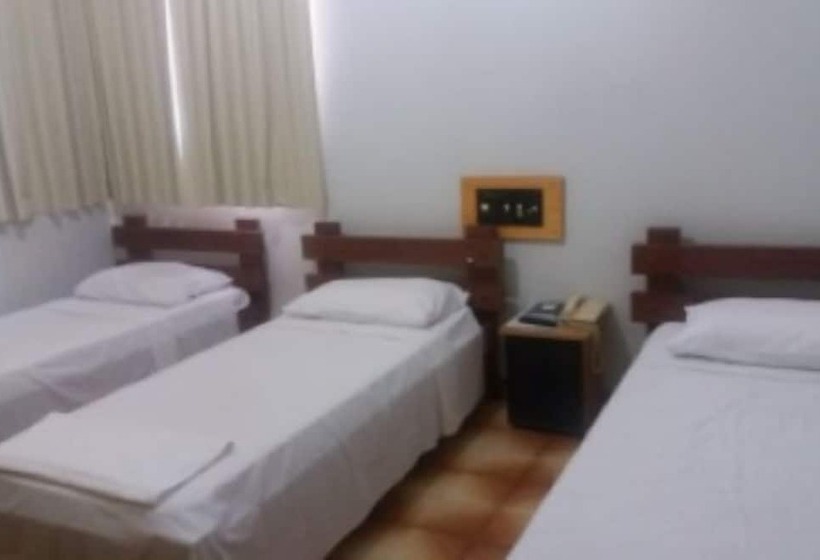 فندق Veneza Plaza