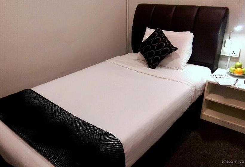 Отель Wassup Youth Hostel