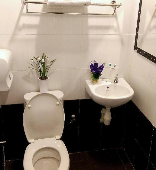 Отель Wassup Youth Hostel