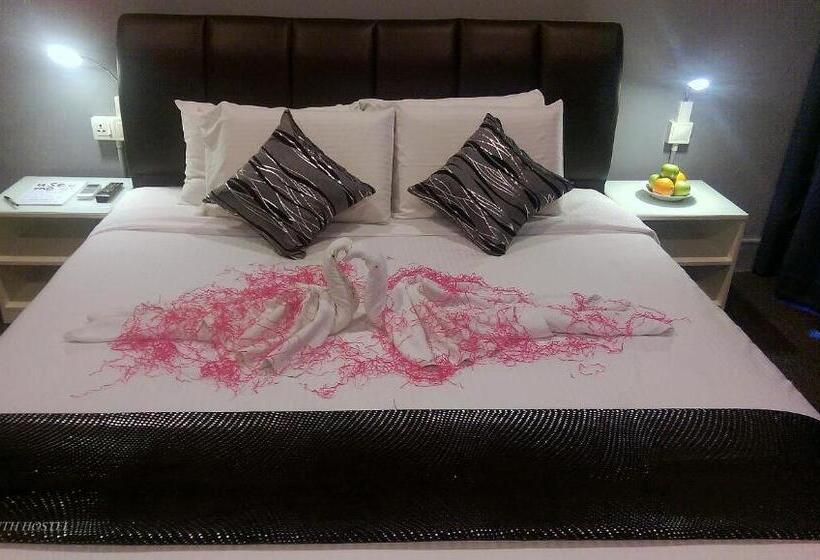 Отель Wassup Youth Hostel