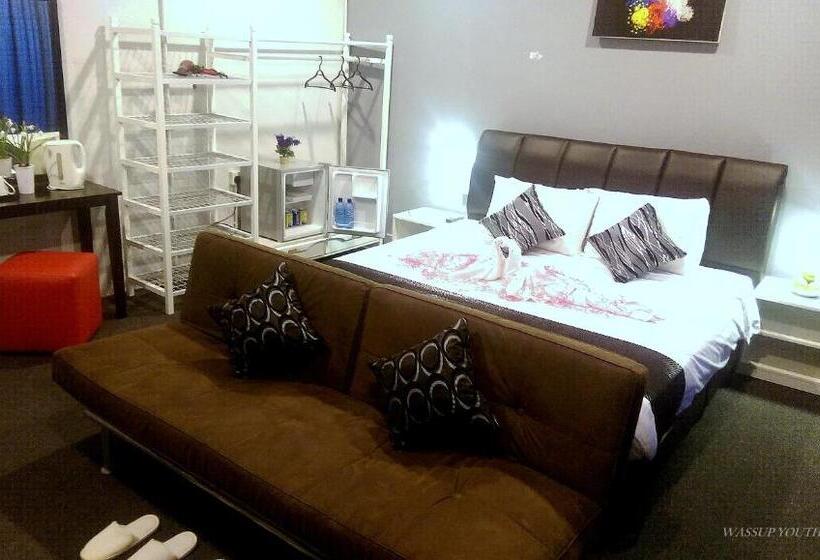 Отель Wassup Youth Hostel