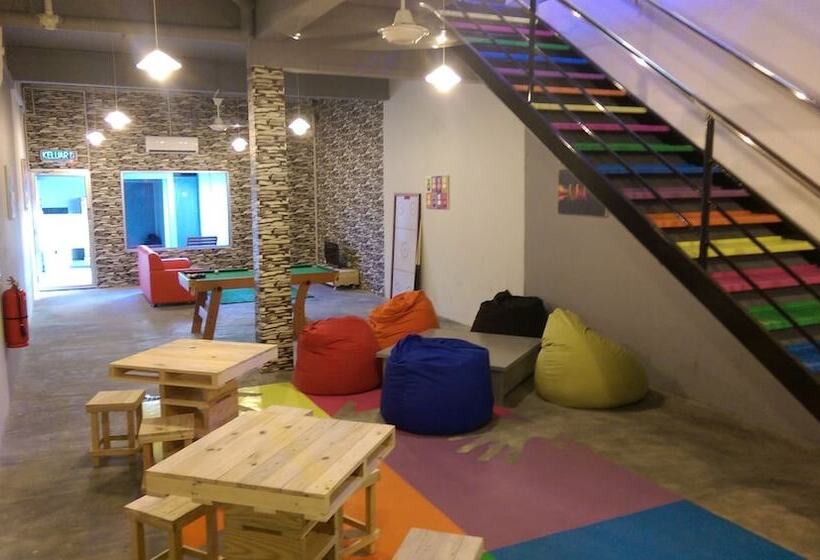 Отель Wassup Youth Hostel