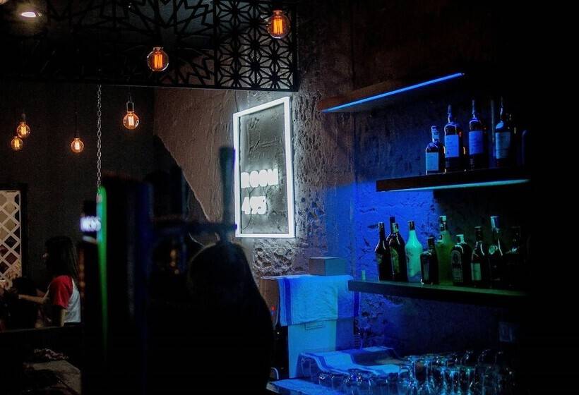 Отель Wassup Youth Hostel