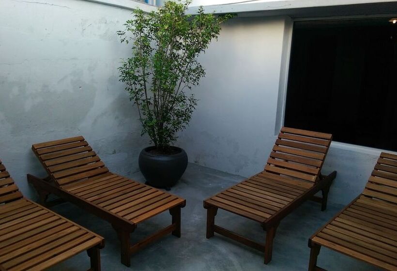 Отель Wassup Youth Hostel