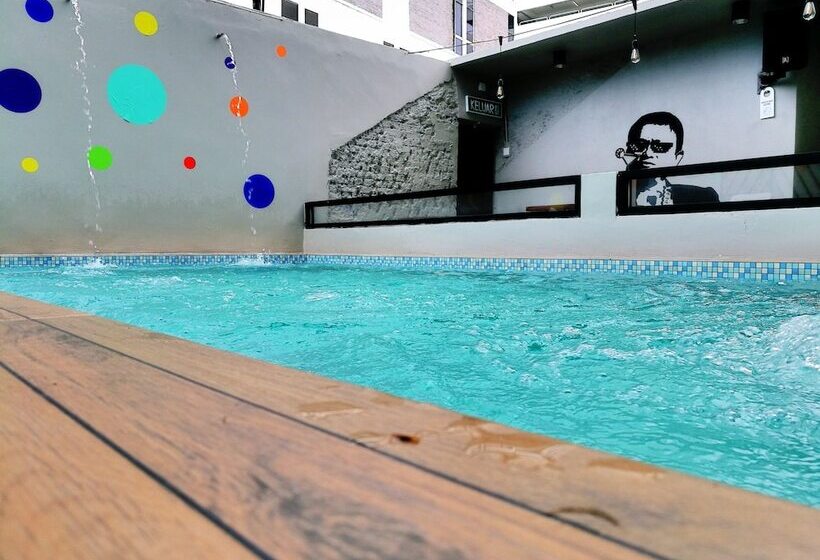 Отель Wassup Youth Hostel