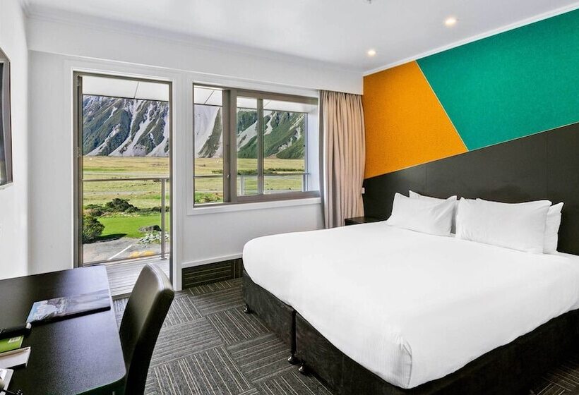 Mt Cook Lodge & Motels