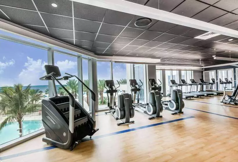 リゾートホテル Wyndham Grand Clearwater Beach