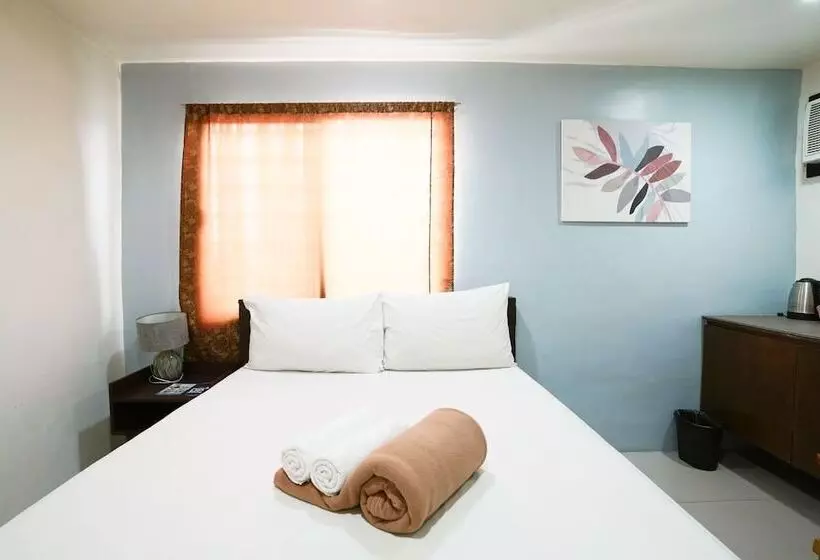 Arzo Hotel Makati