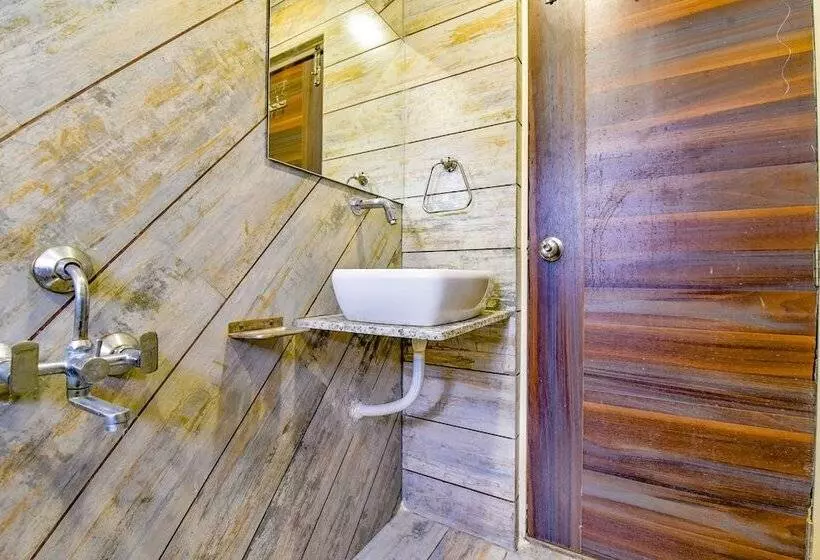 Fabhotel Raj Palace I