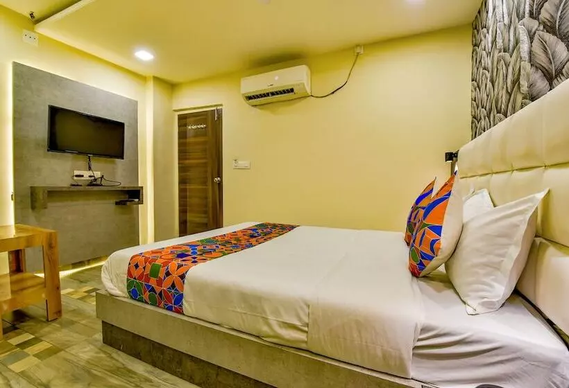 Fabhotel Raj Palace I