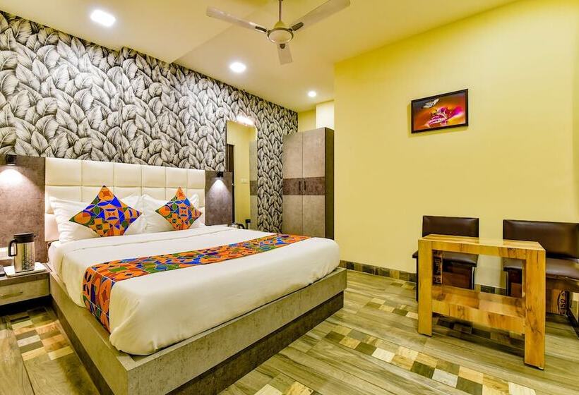 Fabhotel Raj Palace I