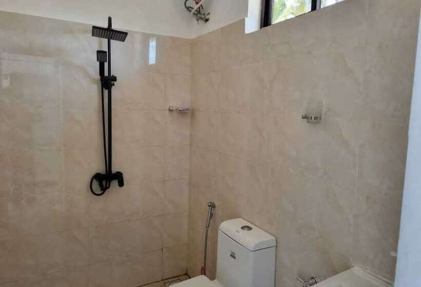 בית מלון כפרי Balungi Bungalow & Restaurant