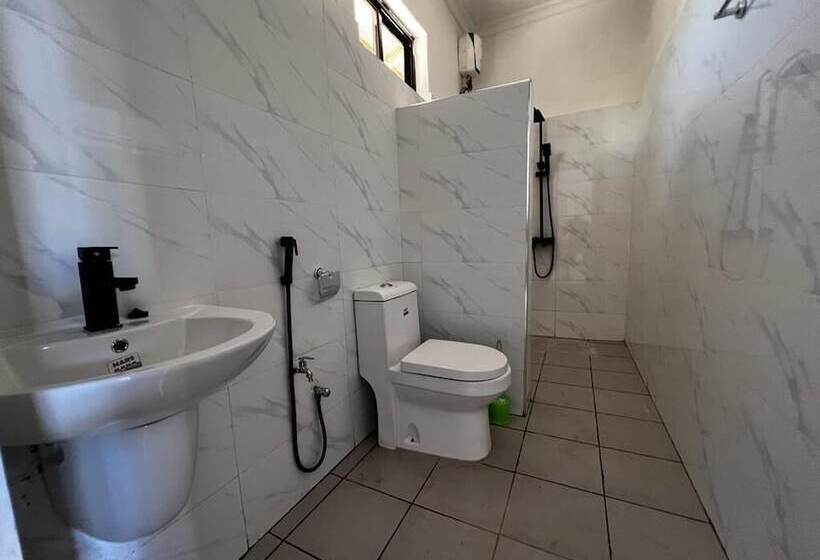 בית מלון כפרי Balungi Bungalow & Restaurant