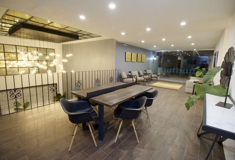 هتل Boutique Casa Loreta