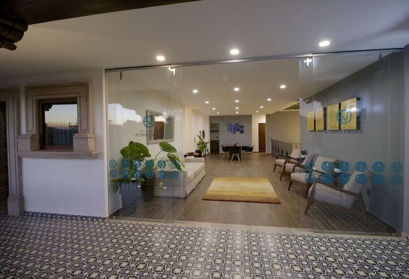 هتل Boutique Casa Loreta
