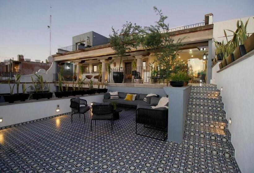 هتل Boutique Casa Loreta