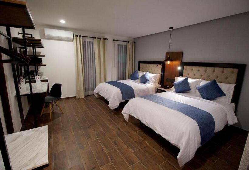 هتل Boutique Casa Loreta