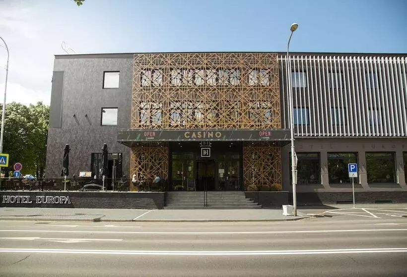 هتل Europa Komárno
