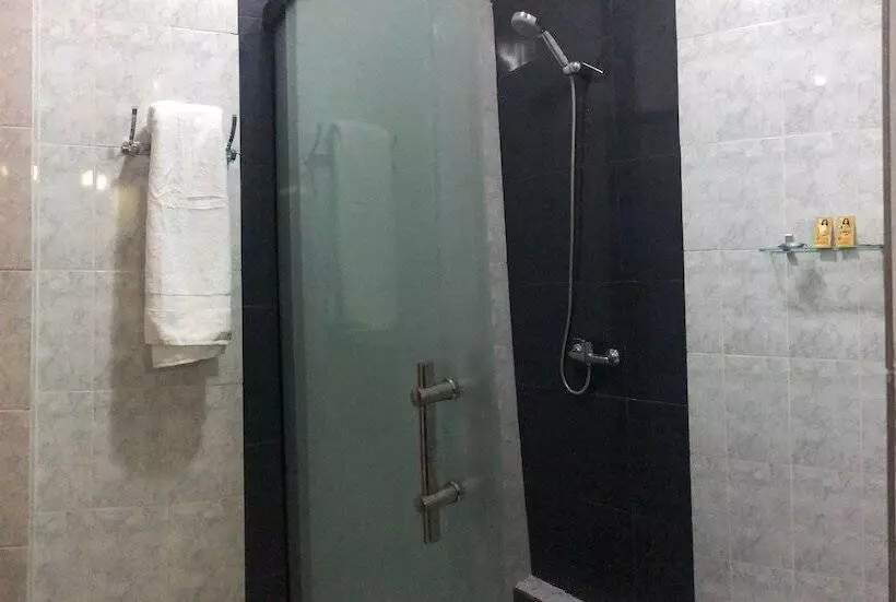 هتل Hostal Cagnapa Restobar