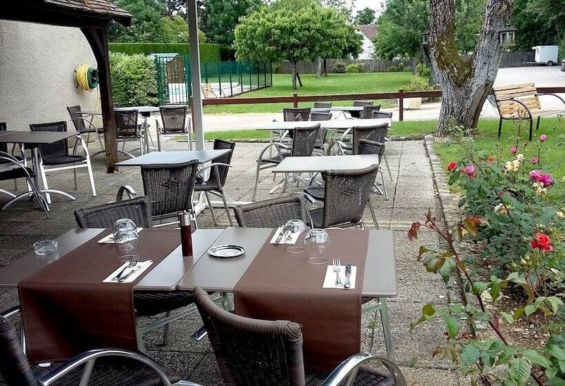 فندق Hôtel Restaurant Le Relais De La Sans Fond