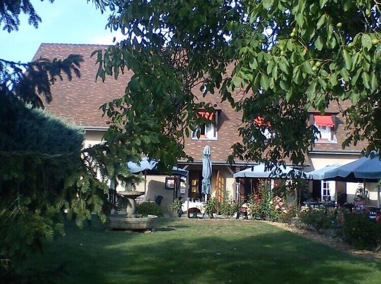 فندق Hôtel Restaurant Le Relais De La Sans Fond