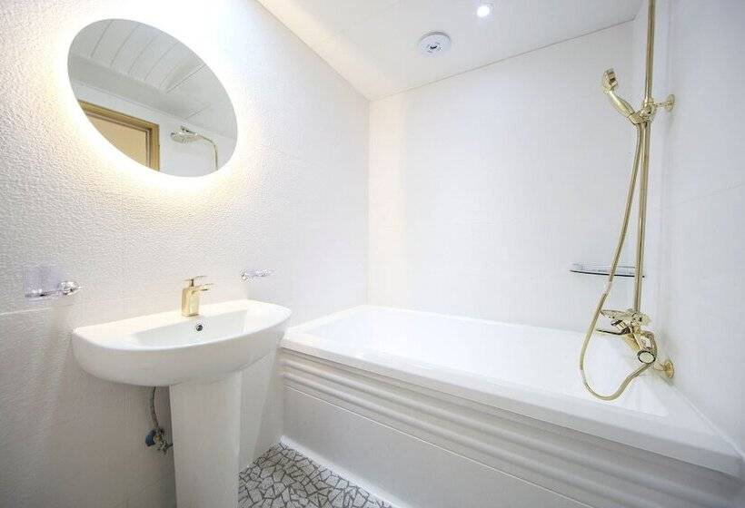 בית מלון כפרי Masan First Class