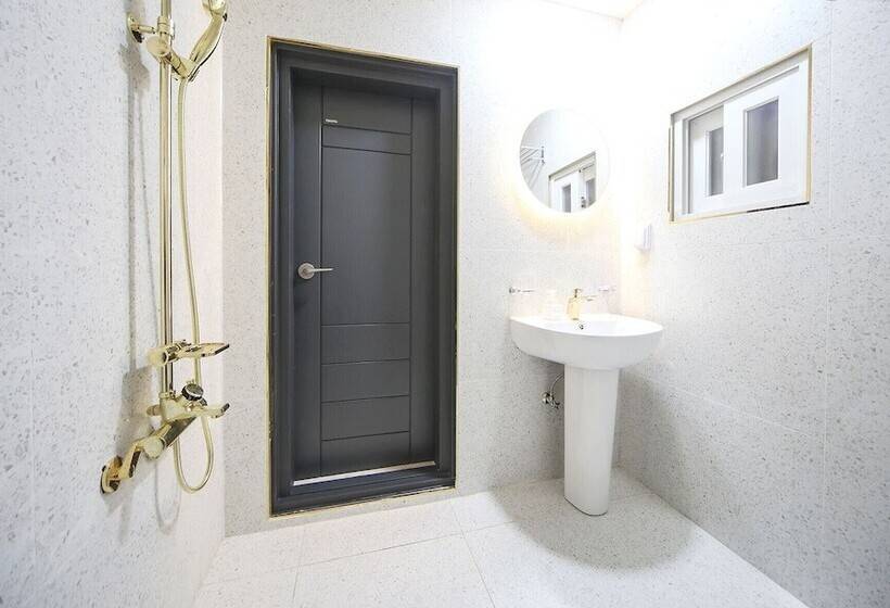 בית מלון כפרי Masan First Class