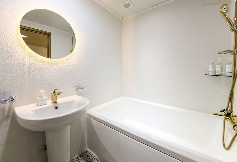 בית מלון כפרי Masan First Class