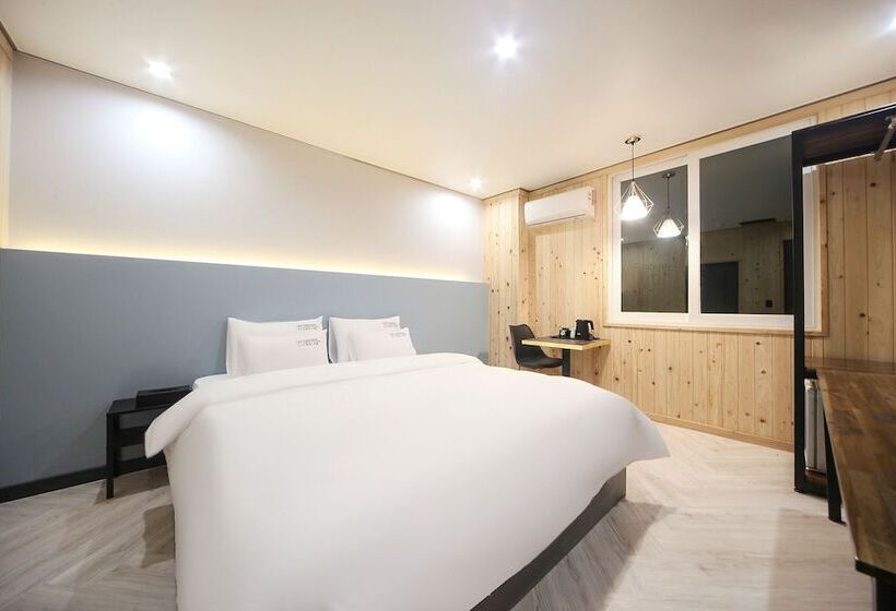 בית מלון כפרי Masan First Class