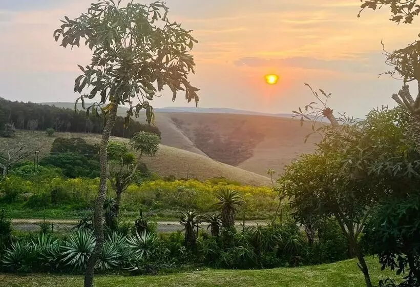 ホテル Mthonjaneni Lodge