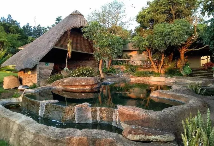 ホテル Mthonjaneni Lodge