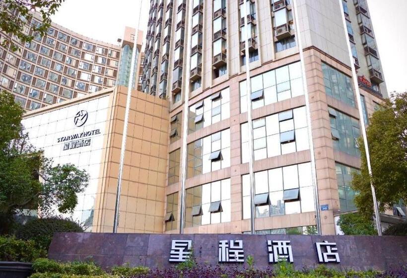 Starway Hotel Nanchang Honggu Middle Avenue Qiushui Square