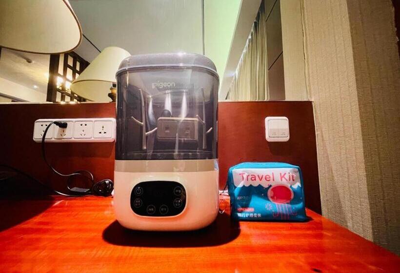 Starway Hotel Nanchang Honggu Middle Avenue Qiushui Square