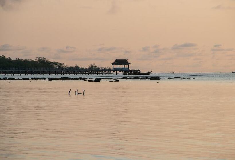 Bintan Exotica Resort By Waringin Hospitality