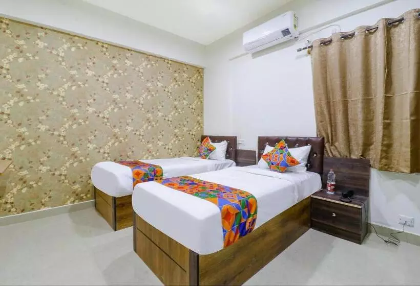 Fabhotel E City Inn   3km From Infosys Campus