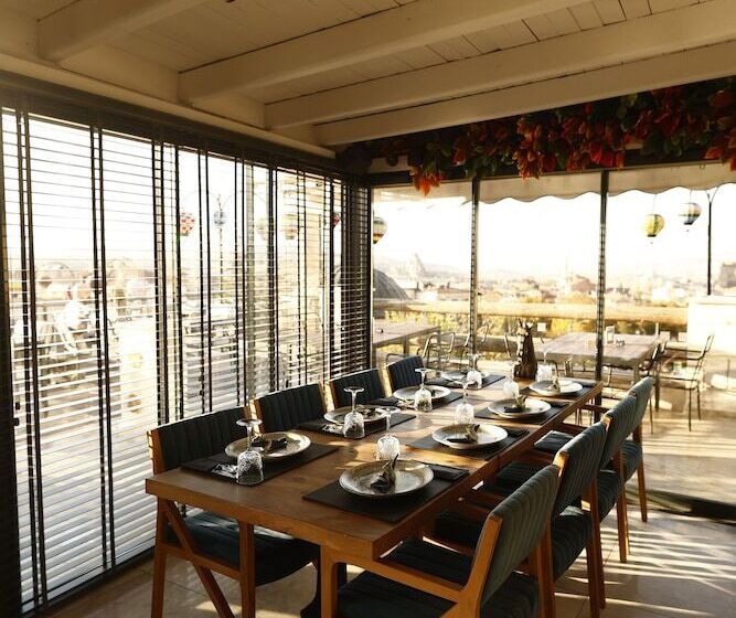 فندق Bala Cave House