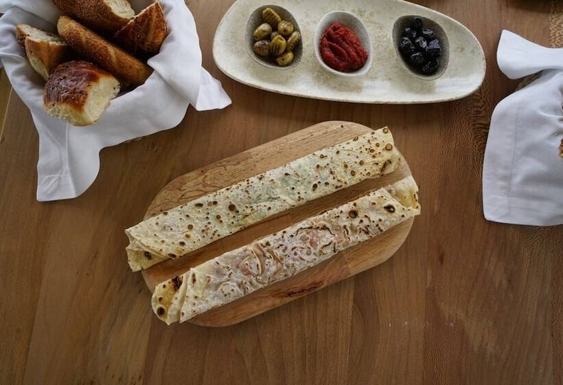 فندق Bala Cave House