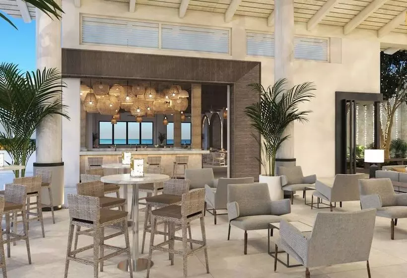 هتل Royalton Chic Antigua, An Autograph Collection All Inclusive Resort   Adults Only