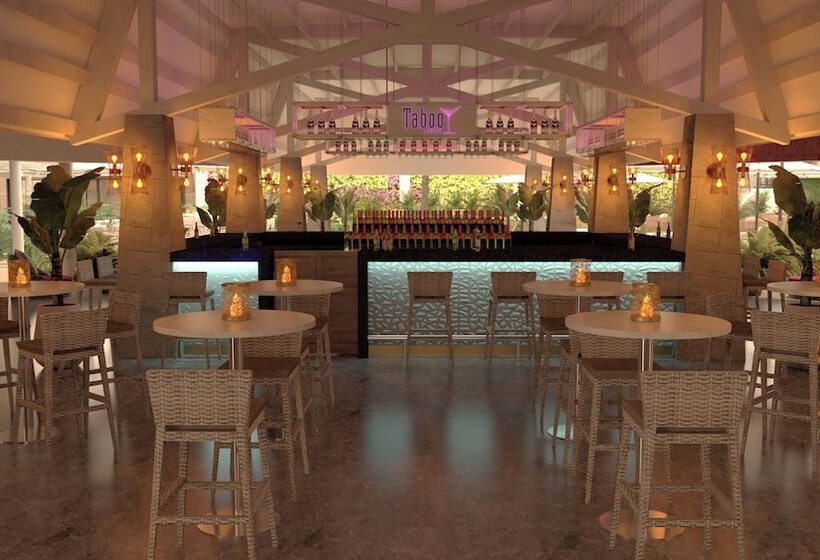 هتل Royalton Chic Antigua, An Autograph Collection All Inclusive Resort Adults Only