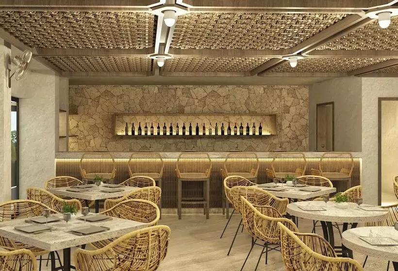 هتل Royalton Chic Antigua, An Autograph Collection All Inclusive Resort   Adults Only