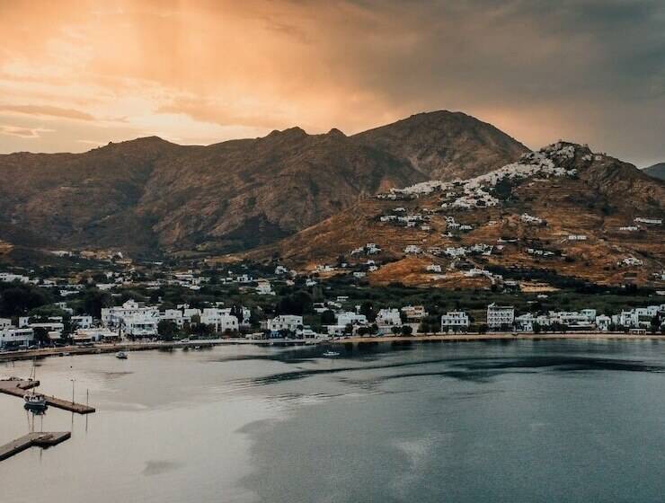 הוסטל Eleios Hotel Serifos