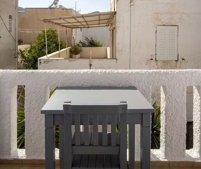 ユースホステル Eleios Hotel Serifos